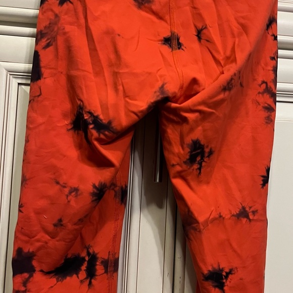 Lululemon Wunder Train High Rise Leggings Size 6 Tie Dye - Picture 4 of 11